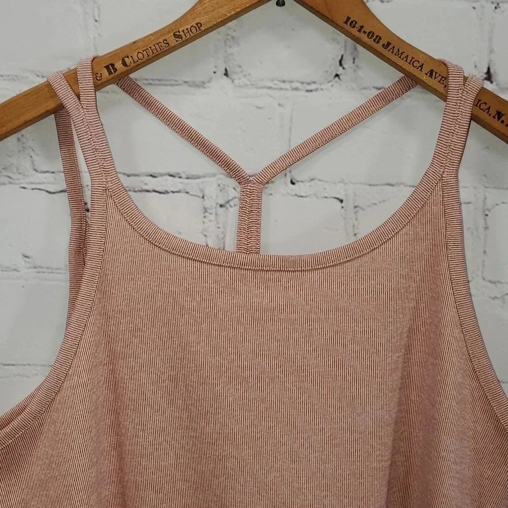 Nike Dri-Fit Strappy Razorback Tank Size S - Picture 2 of 9
